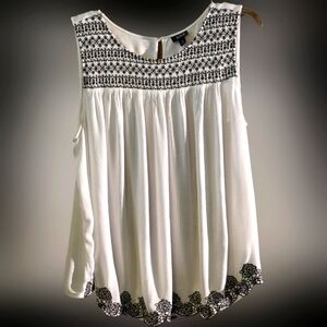 a.n.a. Gauze Top Pullover Sleeveless Embroidered Black & White Women size 2X